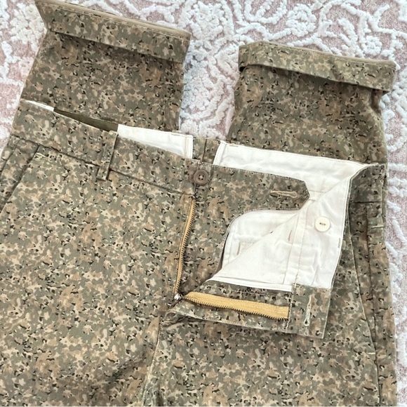 Levi’s Men’s 513 Slim Straight Camo Khaki Pants - Picture 7 of 15